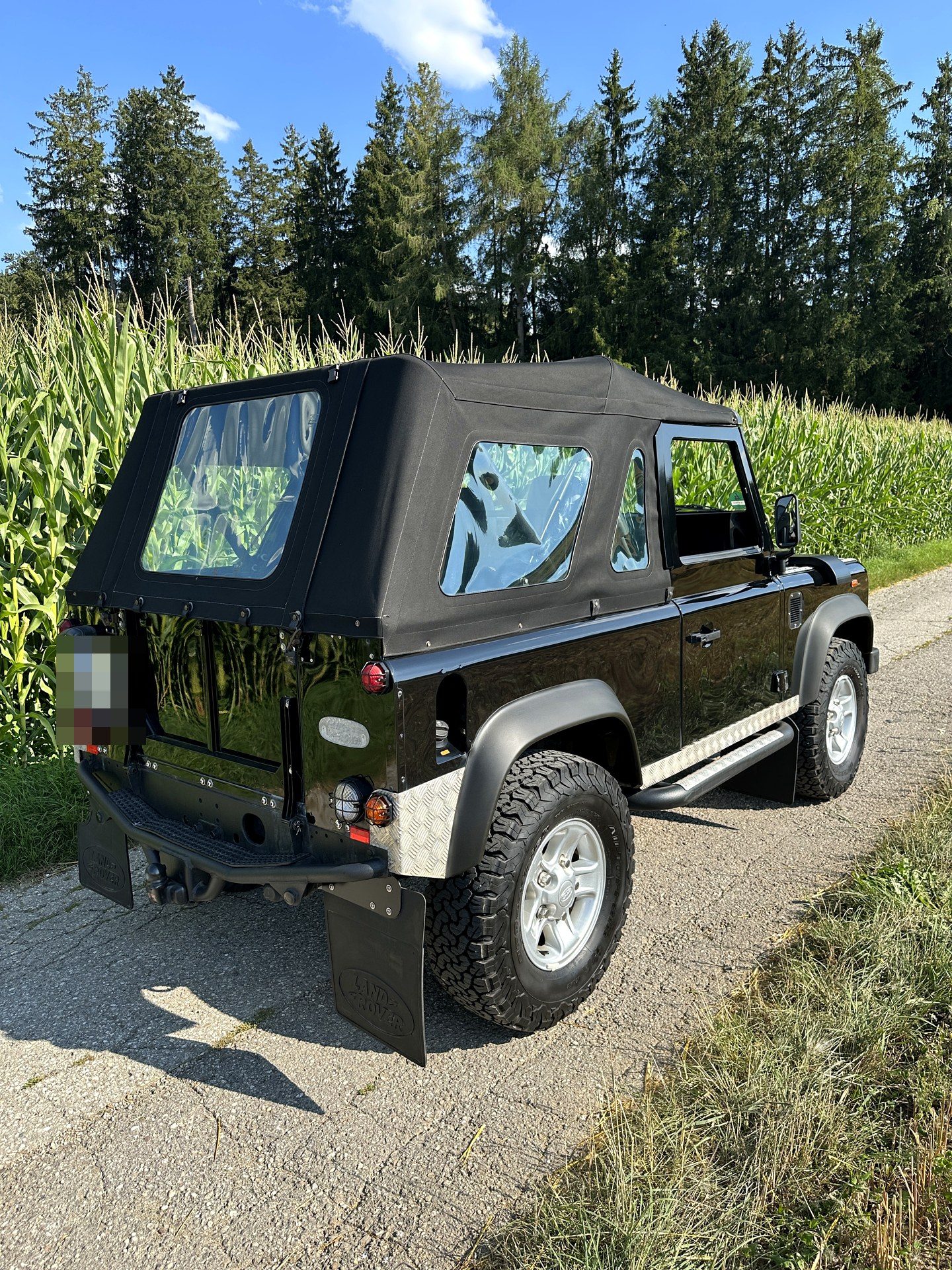 Land Rover Defender 90 Sondermodell Cabriolet Two — Aufnahme 9
