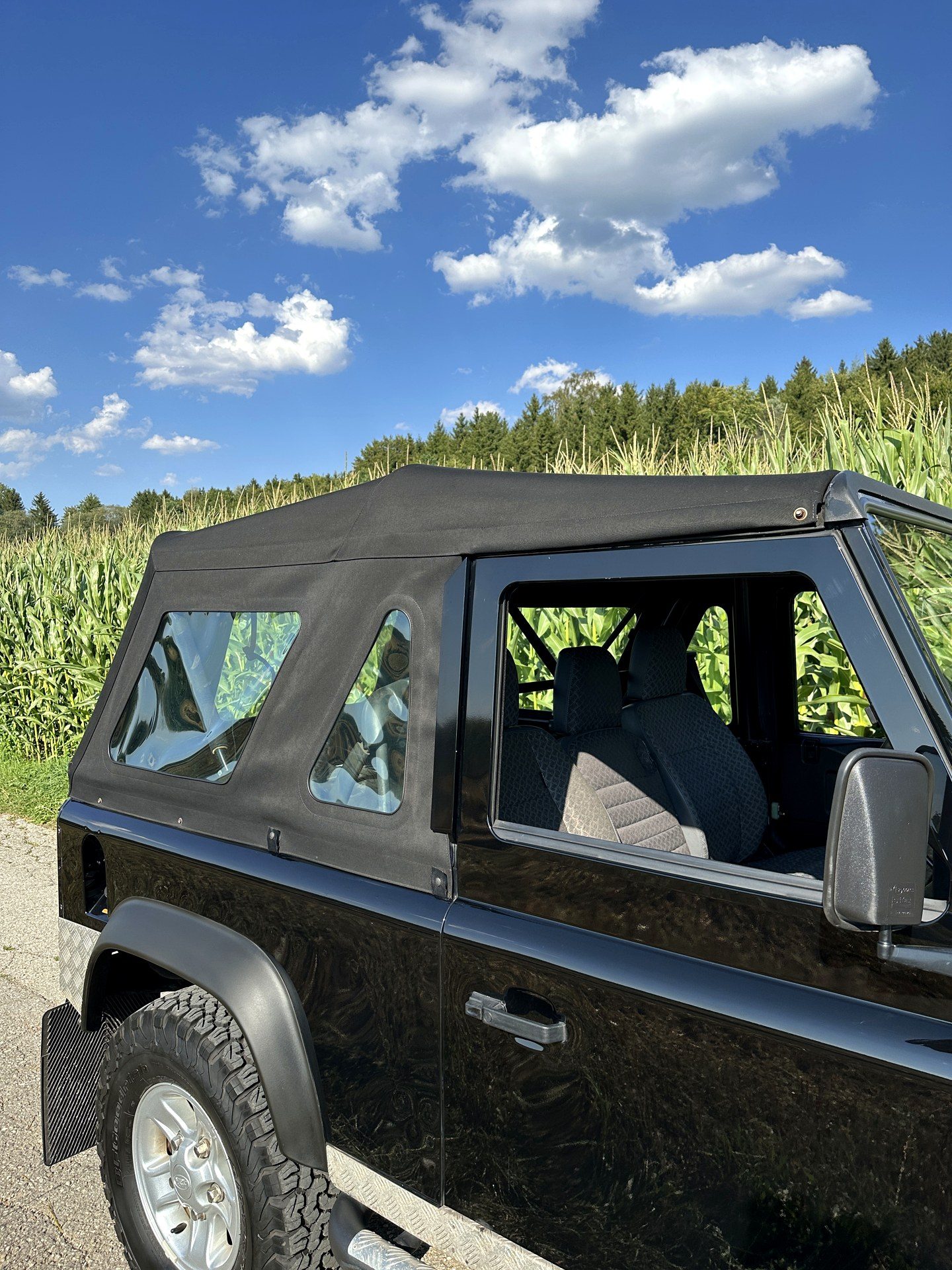 Land Rover Defender 90 Sondermodell Cabriolet Two — Aufnahme 17