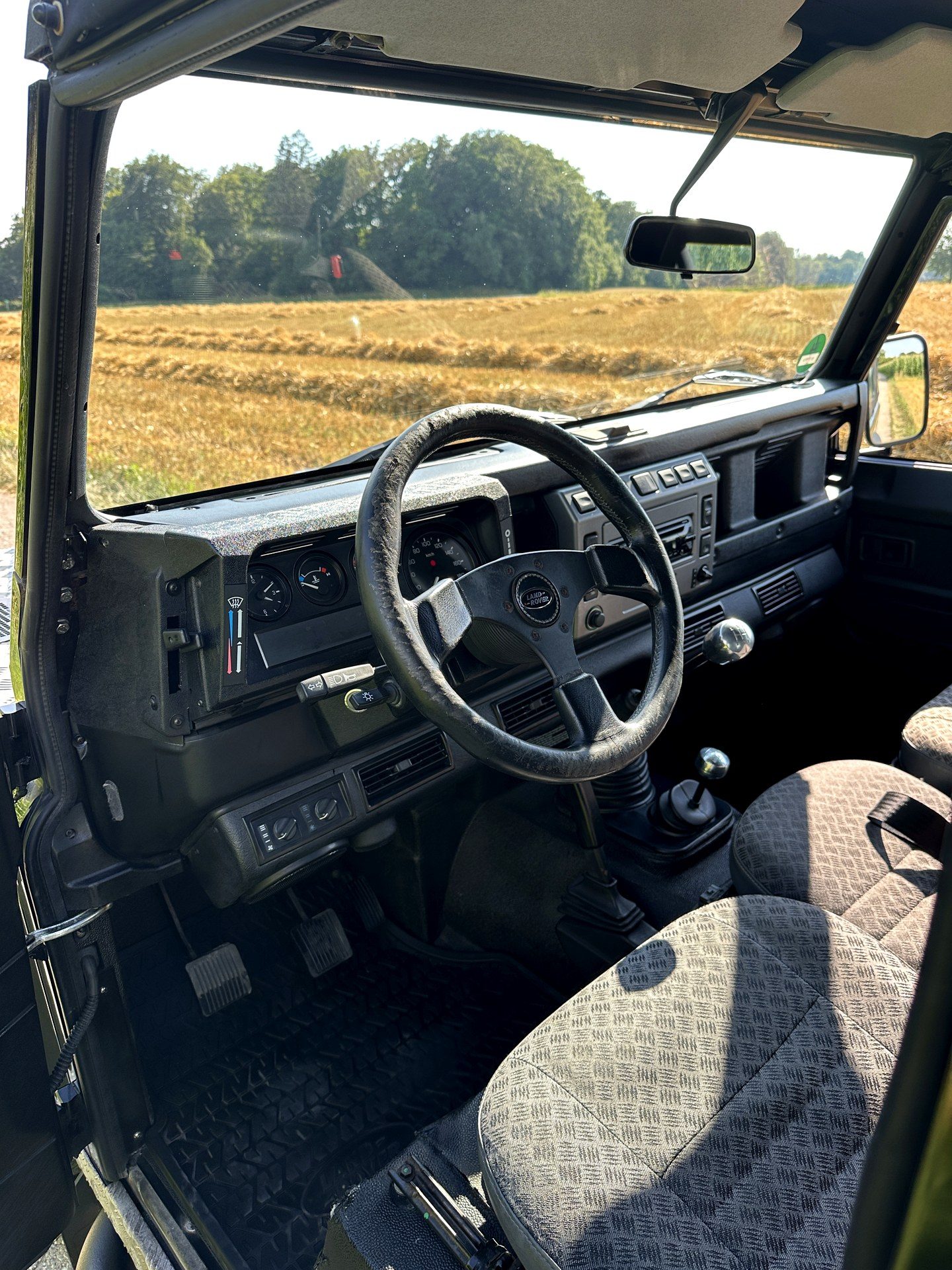 Land Rover Defender 90 Sondermodell Cabriolet Two — Aufnahme 19
